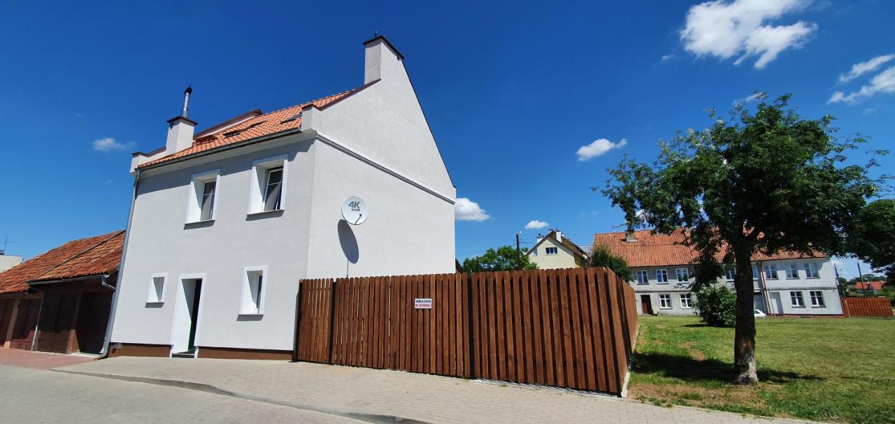 Dom W Miescie Reszel Villa Eksteriør bilde